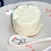 Snapdishの料理写真:ヨーグルトカップでレアチーズケーキ🧀|千秋さん