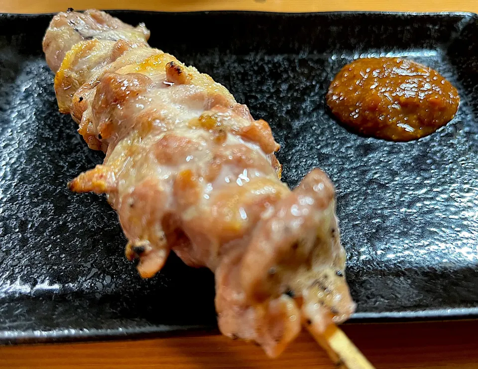 人気の地元焼き鳥屋　希少部位ころ|須佐浩幸さん