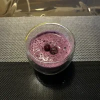 Snapdishの料理写真:Blue berry smoothie|Lunaさん