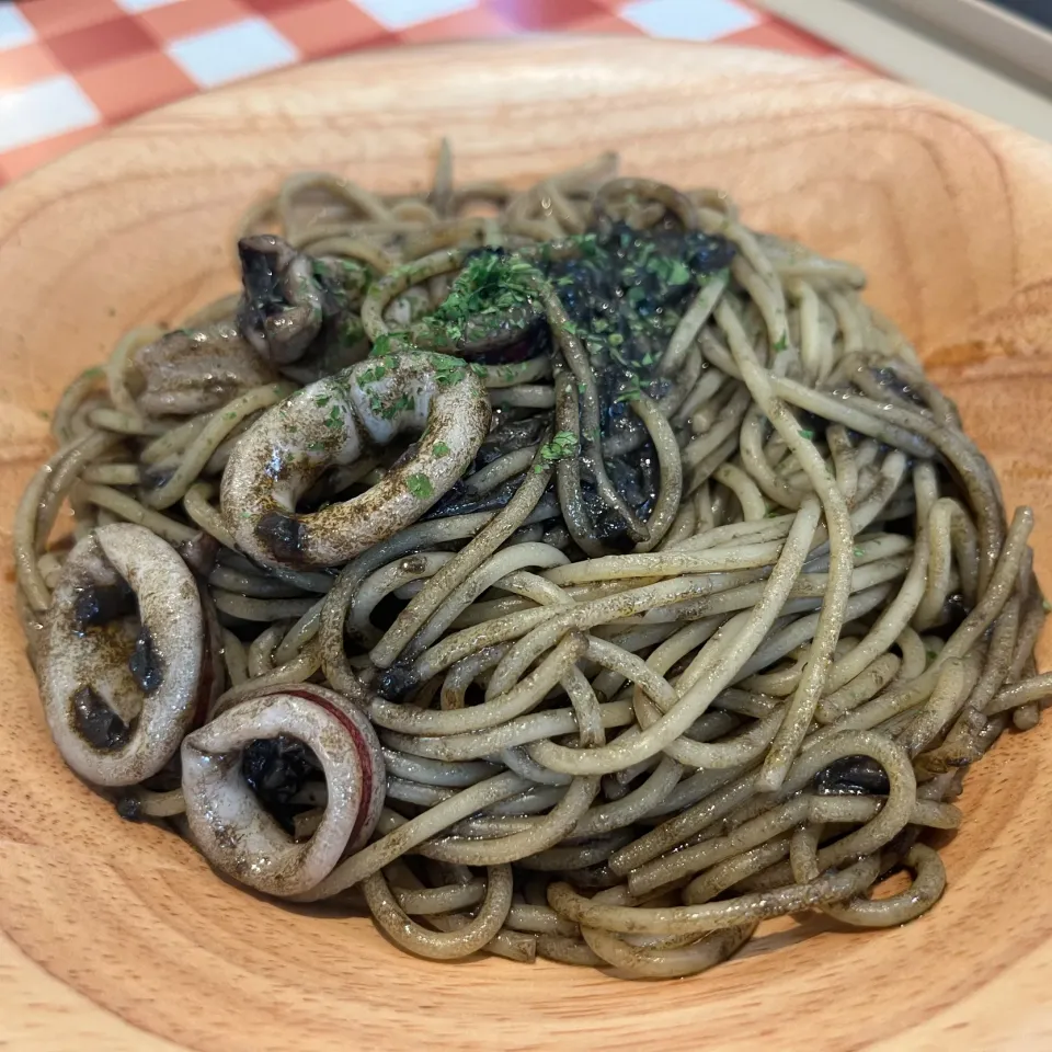 Snapdishの料理写真:イカスミパスタ|KOMAさん