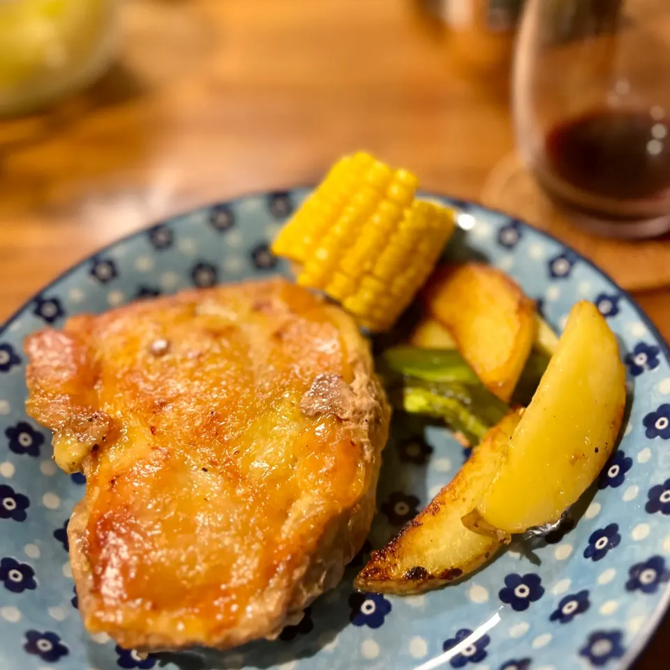 Snapdishの料理写真:鶏もも肉のコンフィ🐓 Confit de cuisse de poulet|アッコちゃん✨さん