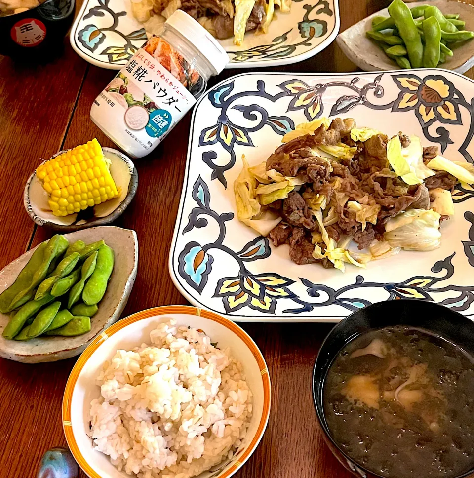 晩ごはん♯牛肉とキャベツのスタミナ炒め|小松菜さん