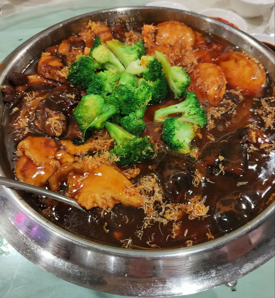 Braised Seafood Assortment Abalone & Sea Cucumber|kellymyliana_tew@yahoo.com.sgさん