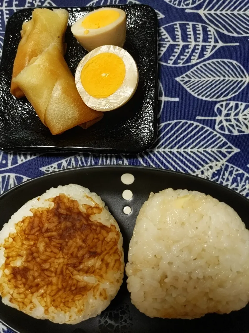 味噌焼きおにぎりと筍炊き込みおにぎり
味噌卵|ヒカリーさん