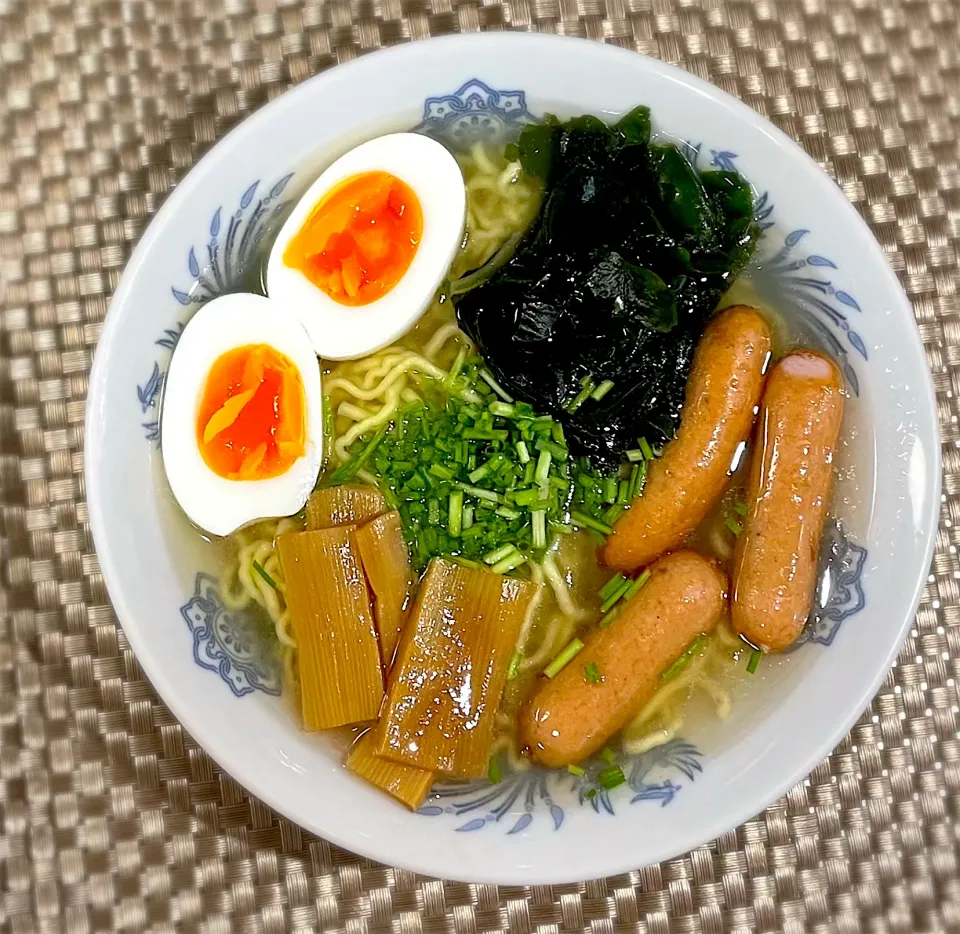 Snapdishの料理写真:喜多方ラーメン・塩味🍜|ちゃっぴ〜さん