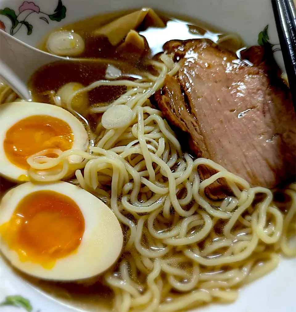 Snapdishの料理写真:醤油ラーメン|まつしたさん