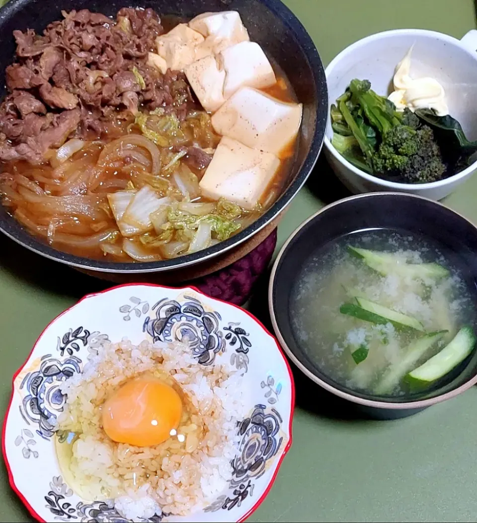 肉豆腐とキュウリのお味噌汁|きつねさん