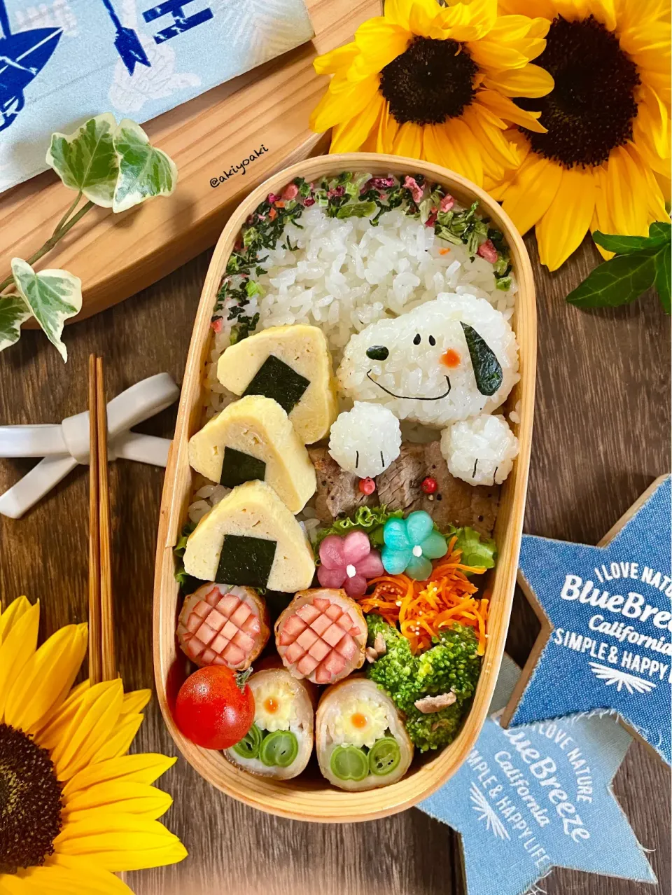 Snapdishの料理写真:スヌーピーステーキ弁当|Akiyoෆ¨̮⑅さん