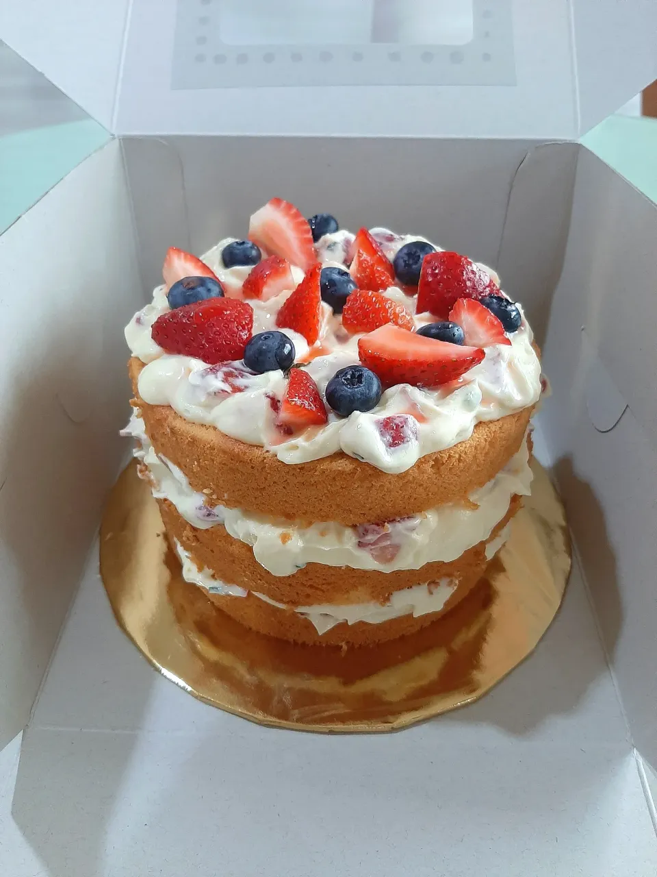 Eton Mess Cake|Ann Mathewさん