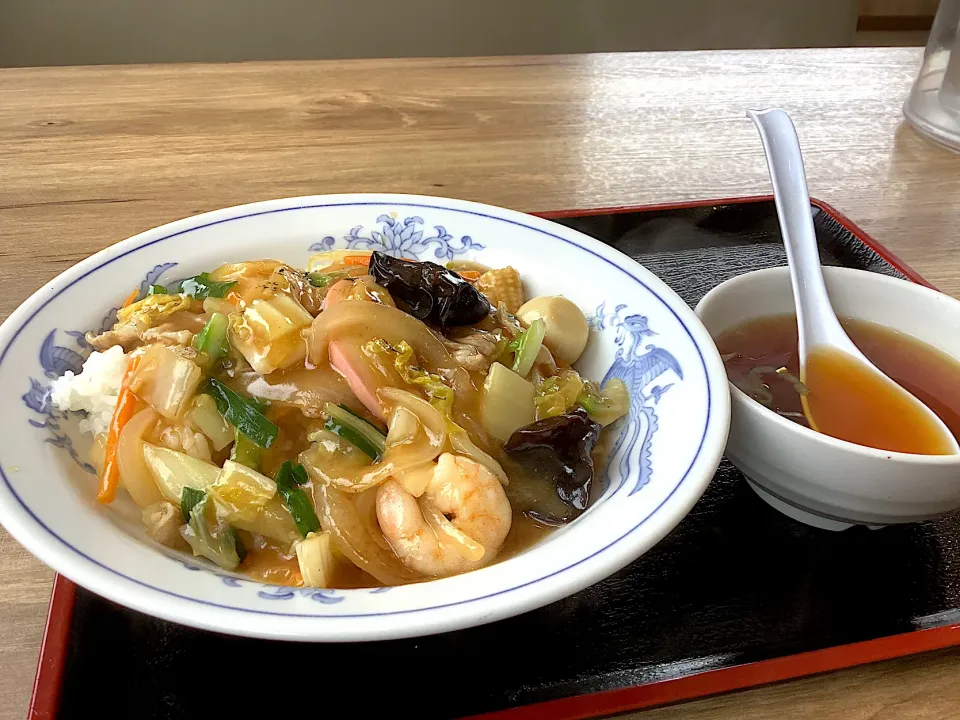 福しんさんの『中華丼』😋|アライさんさん