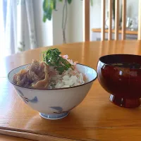 わたしの昼ごはん　お稲荷さんのはずが😅