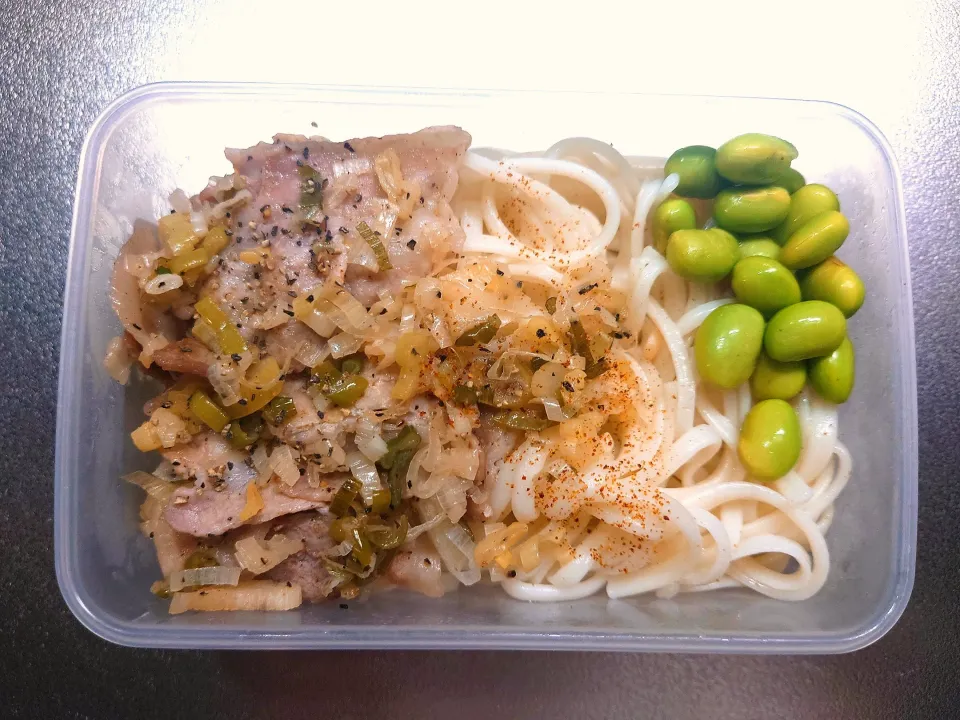 豚肉のネギ塩レモンうどん
〜さっきの焼き枝豆添え〜|ちりさん