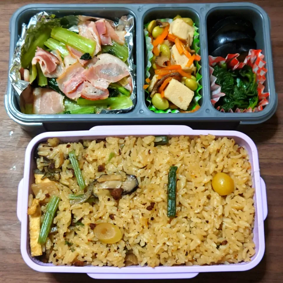 今日の手作り弁当は、炊き込みご飯・小松菜とベーコン炒め弁当。

献立は、
・炊き込みご飯（鶏五目）
・小松菜とベーコン炒め
・高野豆腐
・ほうれん草のおひたし、茄子の漬物|Mars＠釜飯作り研究中さん