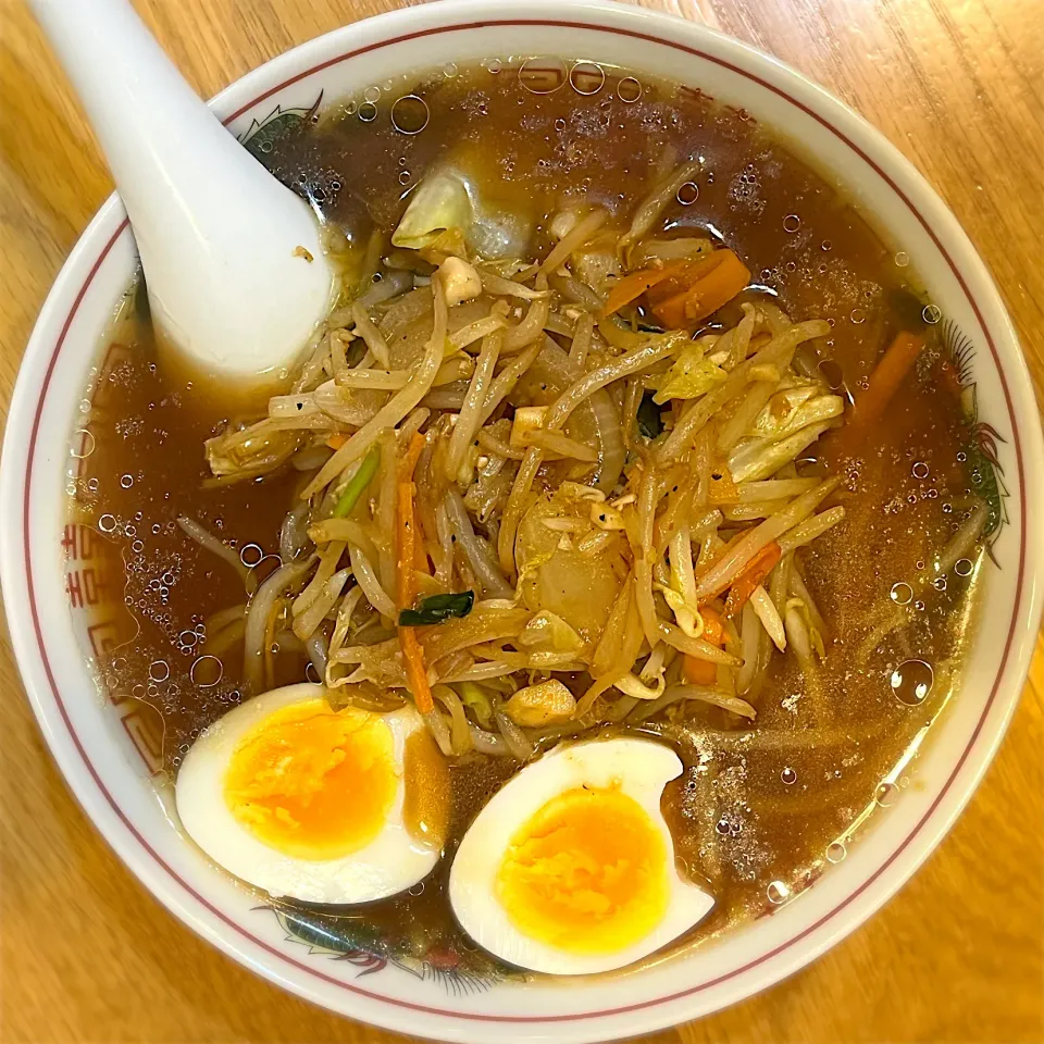 Snapdishの料理写真:即席ラーメン|nomuraさん