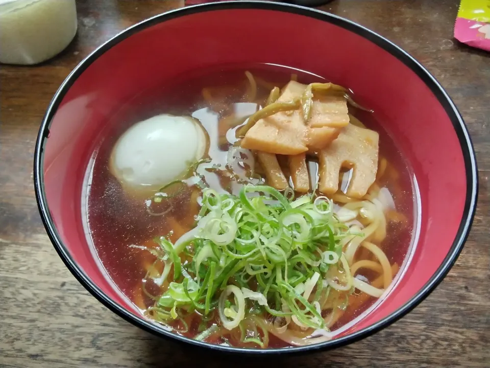 スープも手作りの醤油ラーメン|にんにくと唐辛子が特に好き❤️(元シャリマー)さん