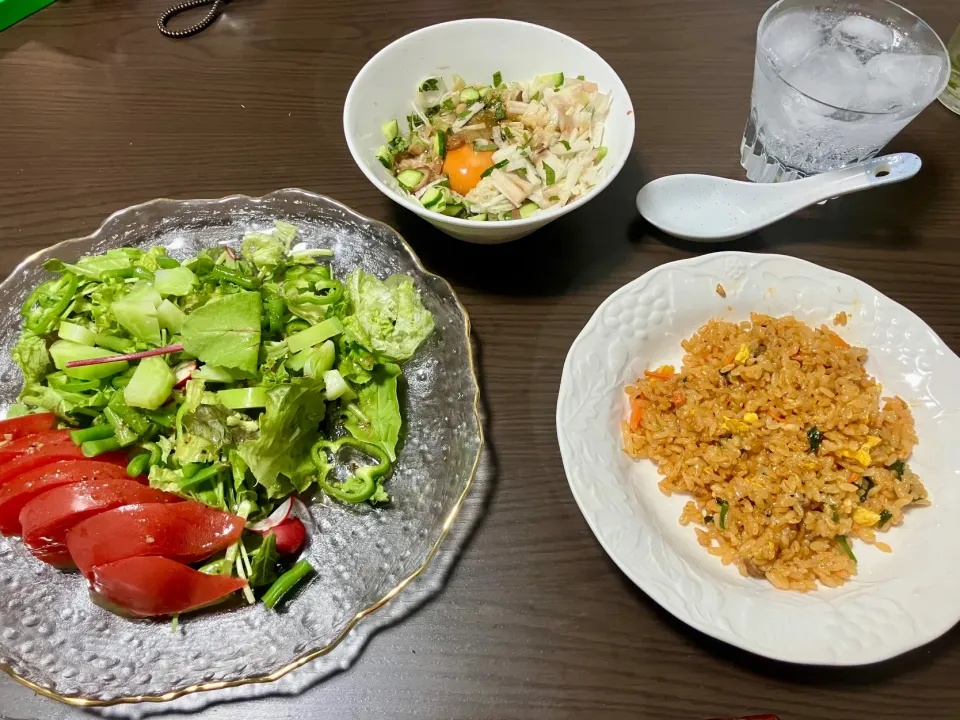 野菜サラダ、納豆山芋卵薬味たっぷり、石焼ビビンバ(冷凍食品)|tatsuponさん