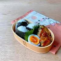 Snapdishの料理写真:おにぎり弁当|えこえこっちさん