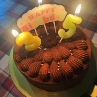 Snapdishの料理写真:妹も6月誕生日だったので、バースデーケーキ作った|つじいみいさん