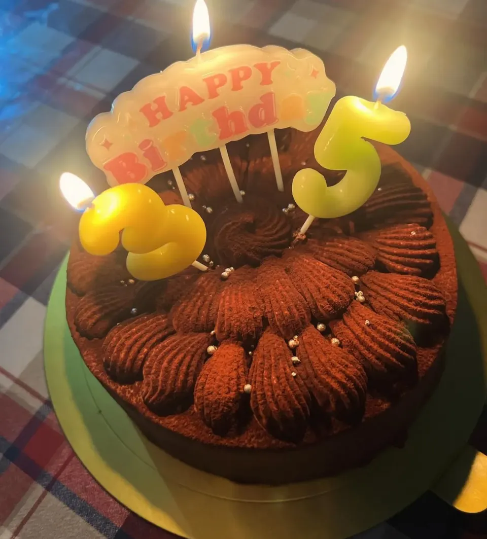 妹も6月誕生日だったので、バースデーケーキ作った|つじいみいさん