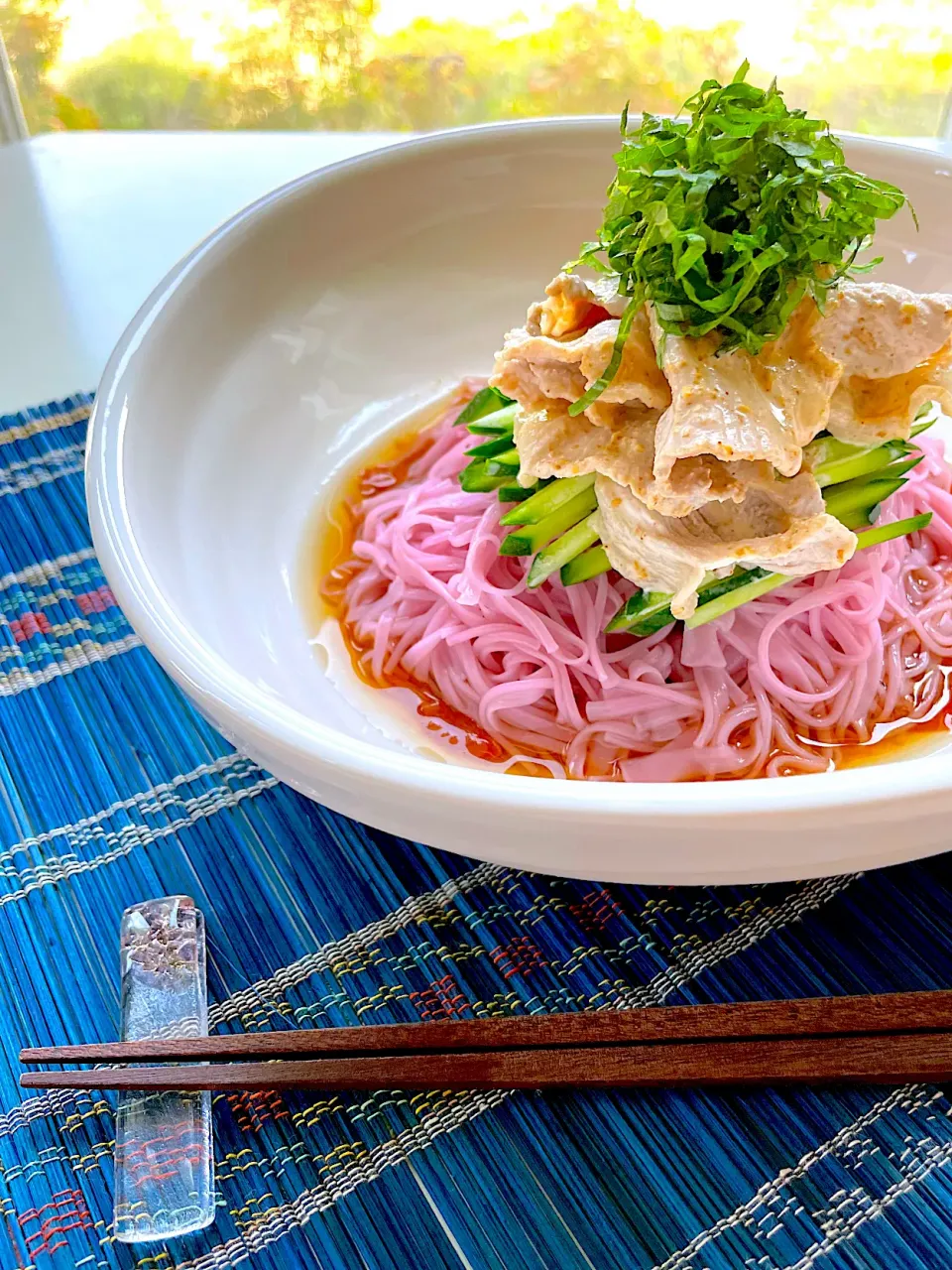 さっぱり梅しそ素麺の胡麻しゃぶ豚のせ|サミカさん