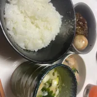 2024/6/19豚の角煮、玉ねぎとベーコンの煮物、味噌汁、米|克邉さん