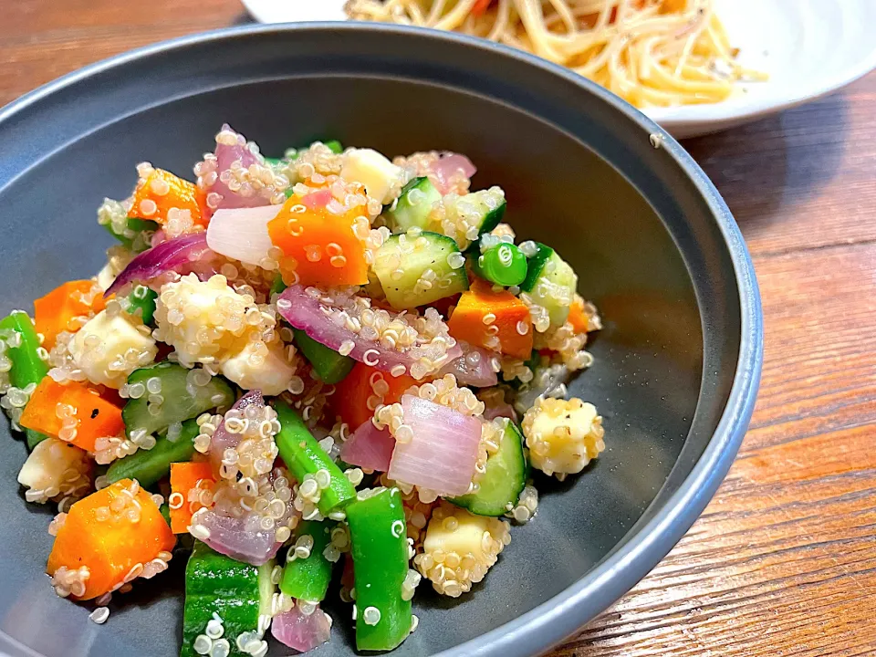 家庭菜園で採れたインゲン豆でキヌアサラダ|n_nさん