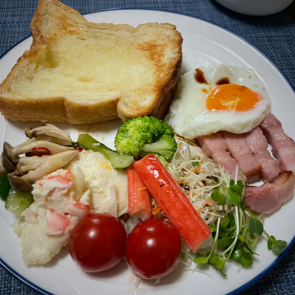 Snapdishの料理写真:野菜モリモリ朝ごパン|kazzz3さん