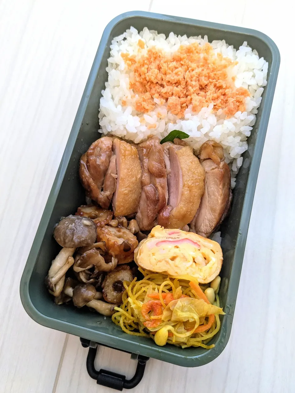 鶏肉の照焼弁当🍱|きゅーさん