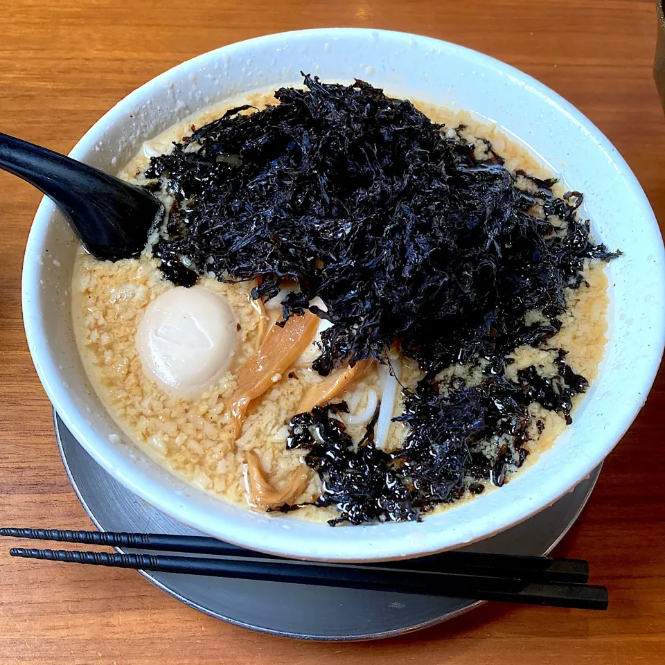 背脂ラーメン|𝕜𝕪𝟙𝟘𝟚𝟘𝟙𝟠さん
