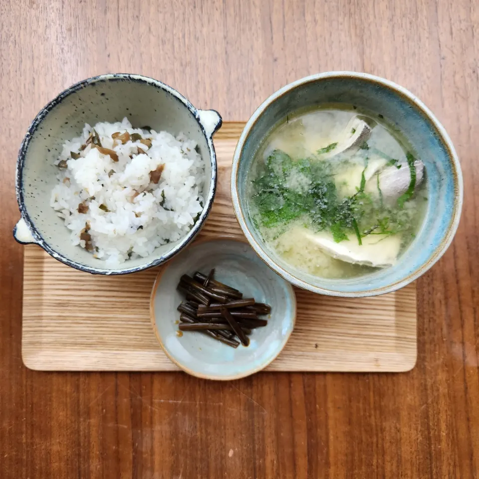 20240622
柴漬けご飯
カンパチのあら汁
茎山葵の醤油漬|noccoさん