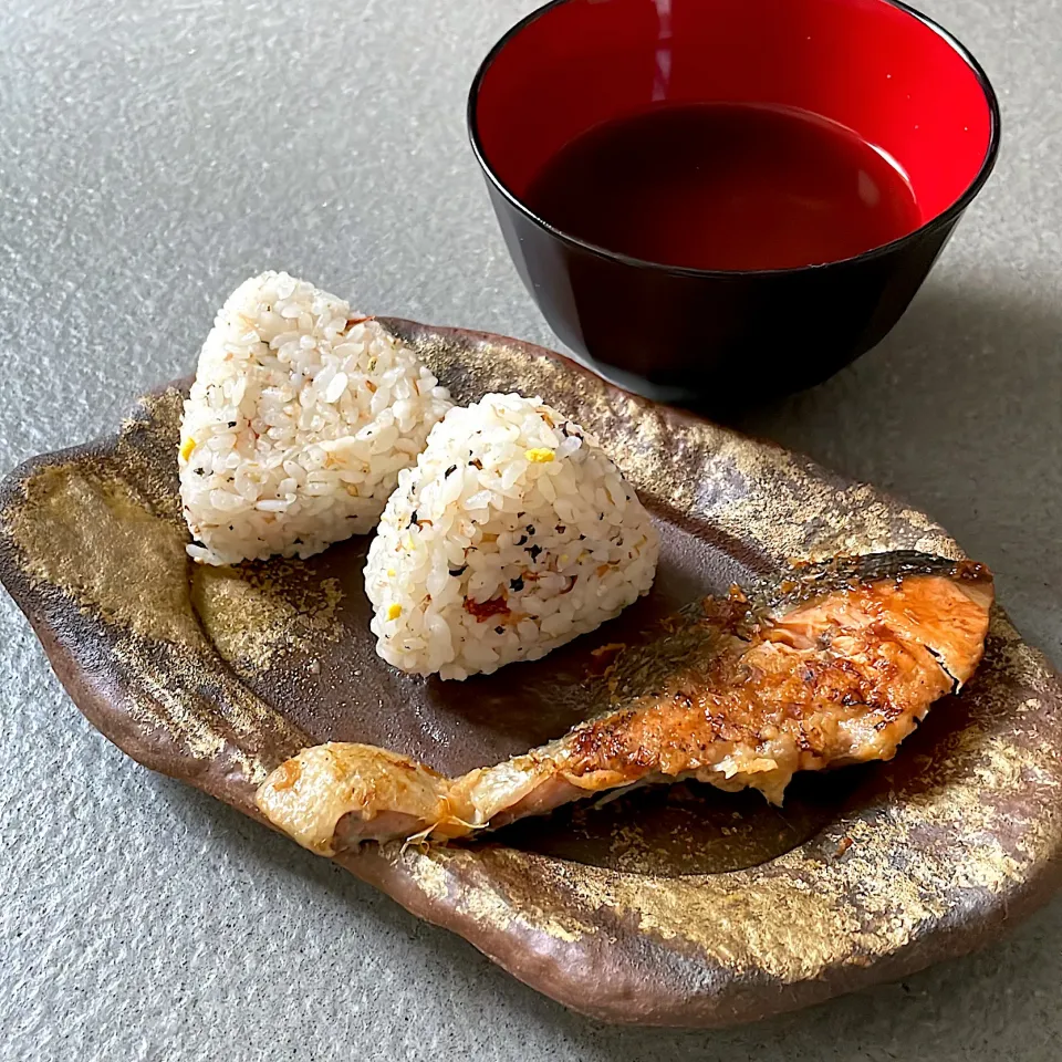 焼き北海道の塩秋鮭切身|270w178bさん