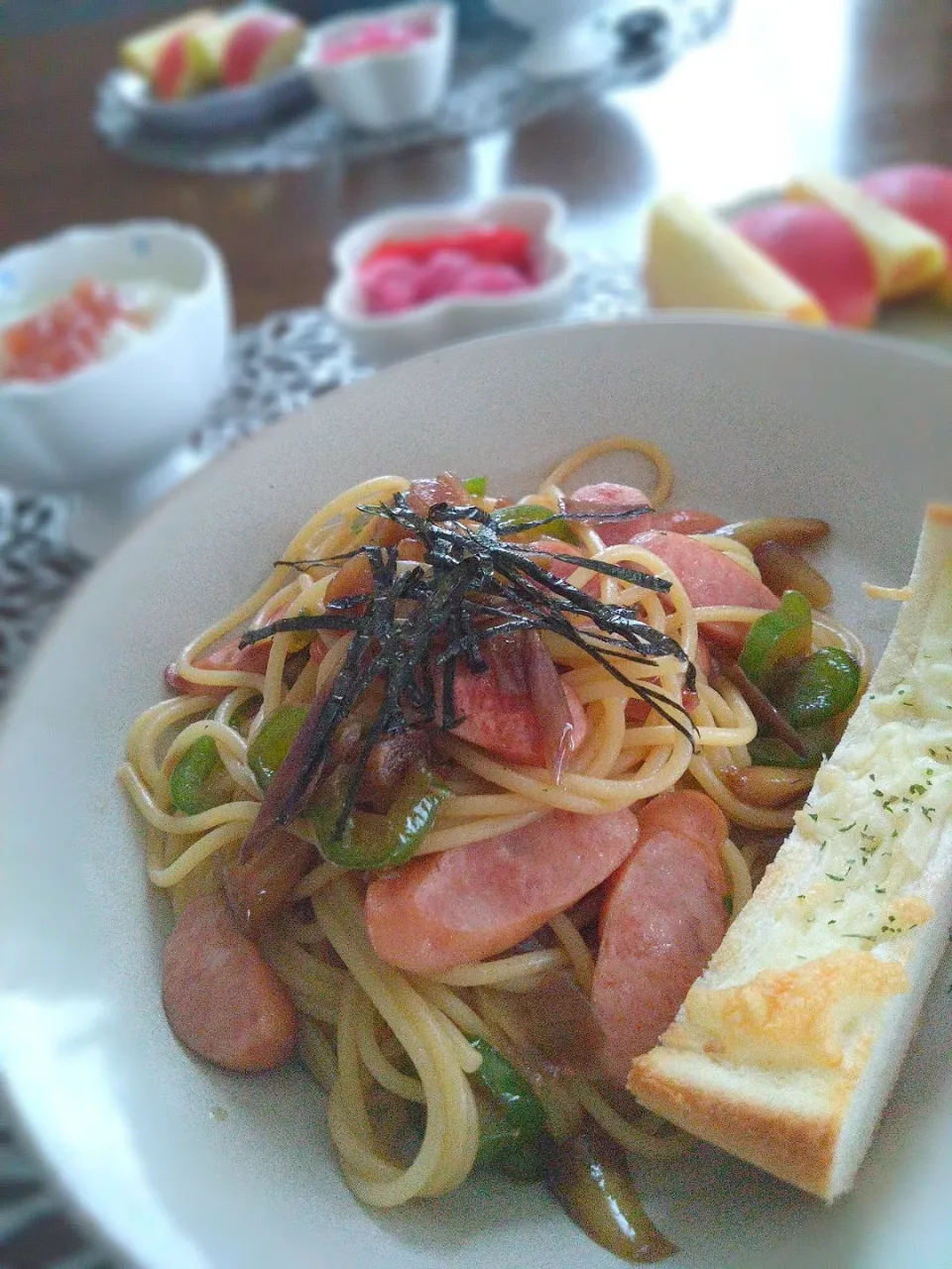 みょうがの茎醤油漬けパスタ！|まめころさん