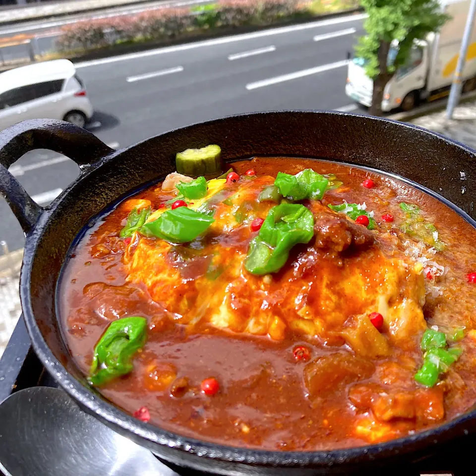 万願寺とうがらしを散らしたオムカレー|Kさん