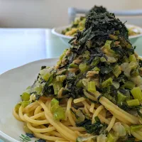 Snapdishの料理写真:大根の葉とツナの和風パスタ❗