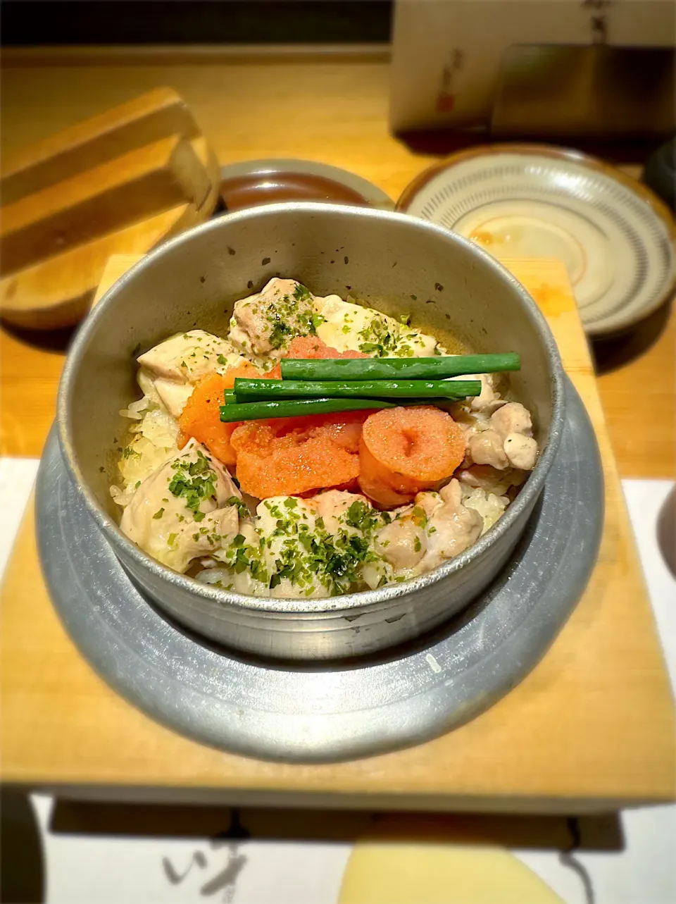 鳥ぎんの釜飯。決まって鳥明太子バターのせ|ツナコさん