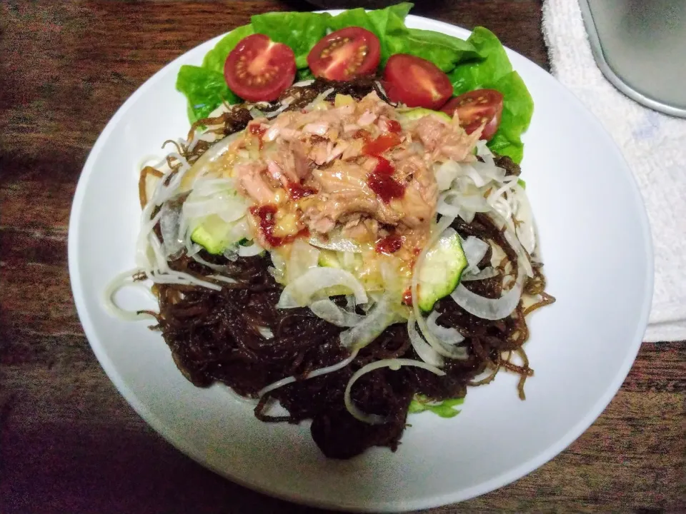 もずく入り冷やし中華風そうめん|にんにくと唐辛子が特に好き❤️(元シャリマー)さん