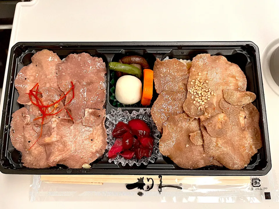 牛タン弁当🍱|ゆかりさん