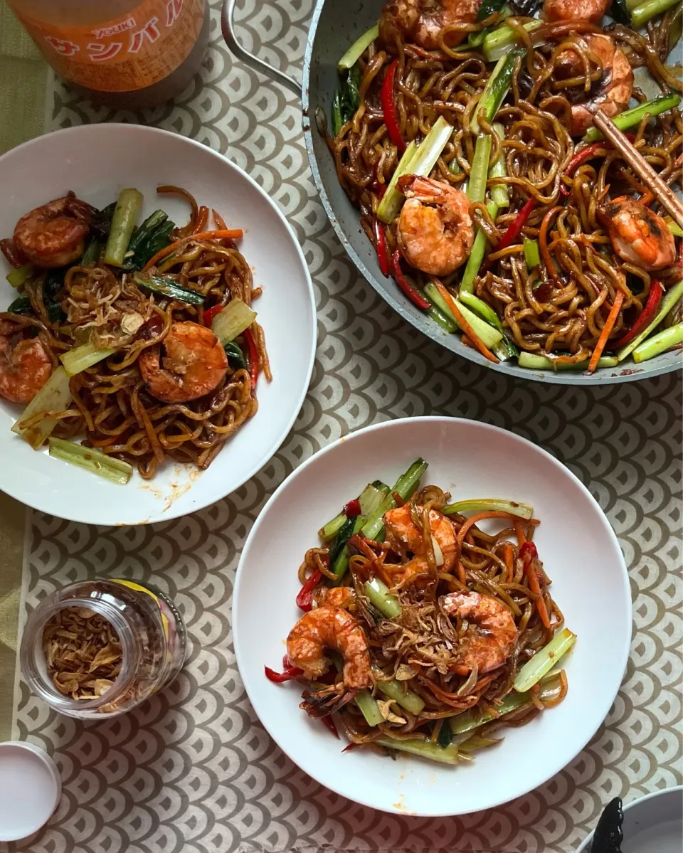 Snapdishの料理写真:🟠まるさんの料理 ユウキサンバルで作る本格ミーゴレン Mie goreng|まる(丸大豆)さん