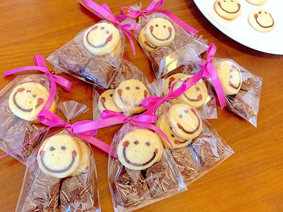 プレゼントに💓スマイルクッキー☺️|すずさん