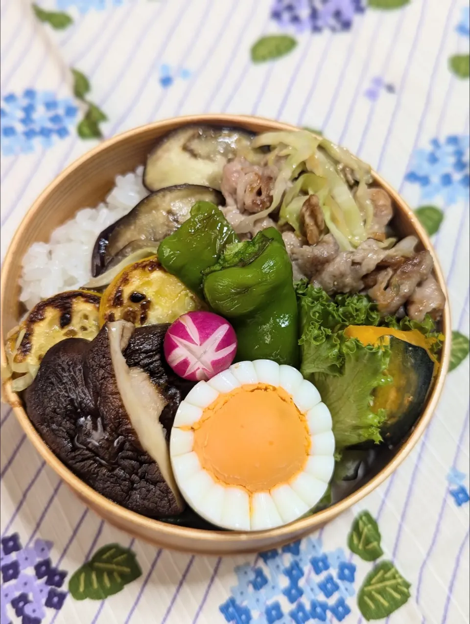 Snapdishの料理写真:本日のお弁当〜豚肉と茄子の生姜焼き弁当〜|f.1125beさん