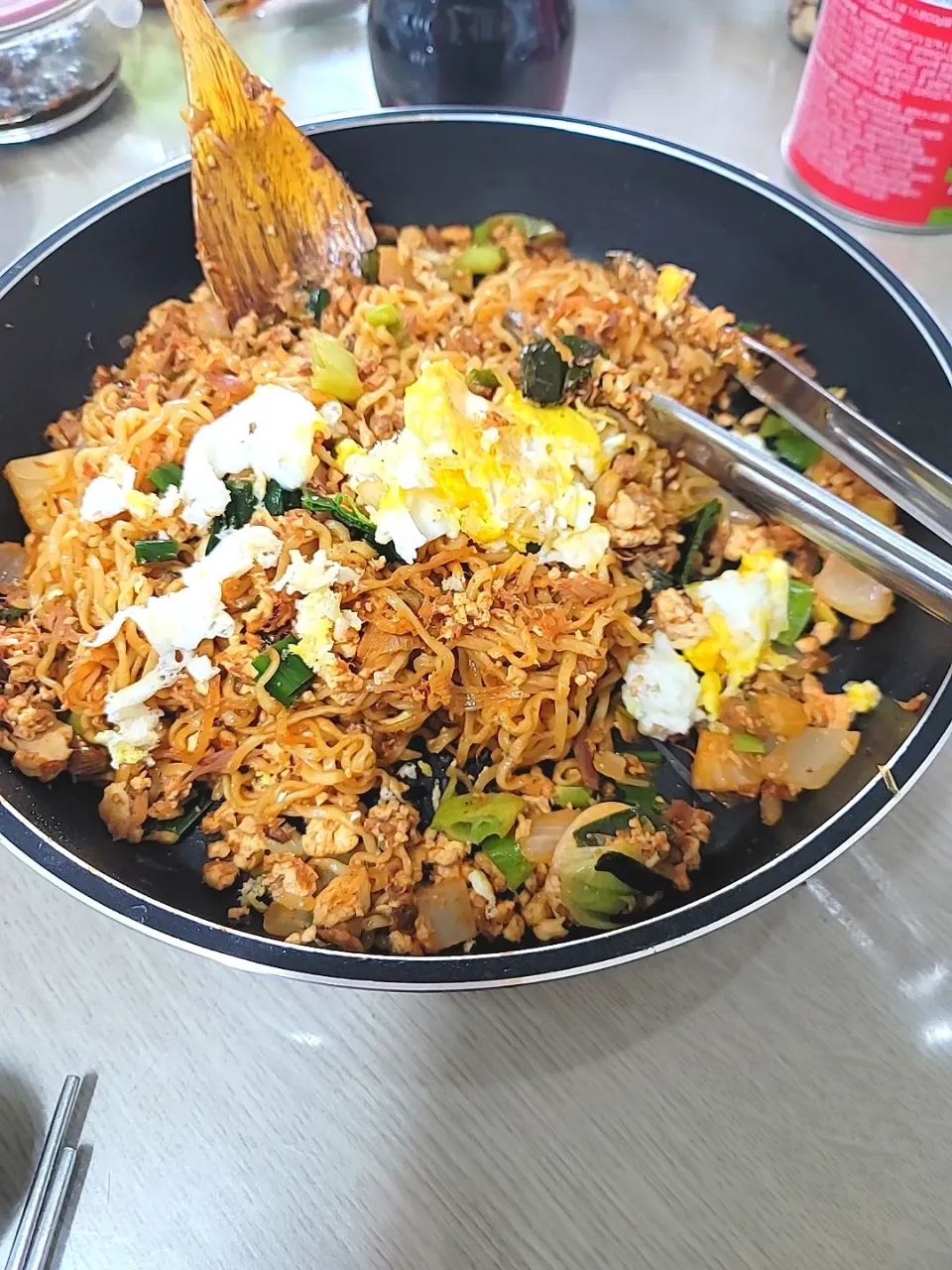 韓国の炒めラーメン
Korean Fried Ramen|MR.COOKさん