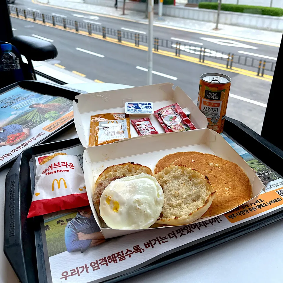 Deluxe breakfast meal|skyblueさん