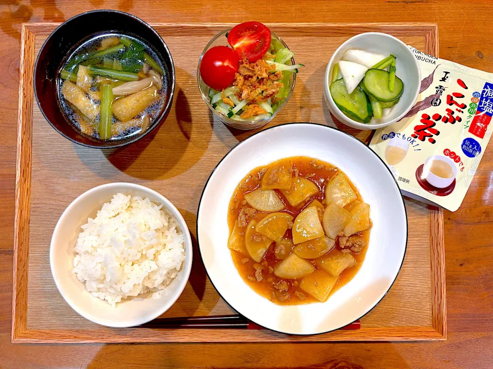 今日の夜ご飯(麻婆大根、サラダ、浅漬け、小松菜スープ)|cocomikaさん