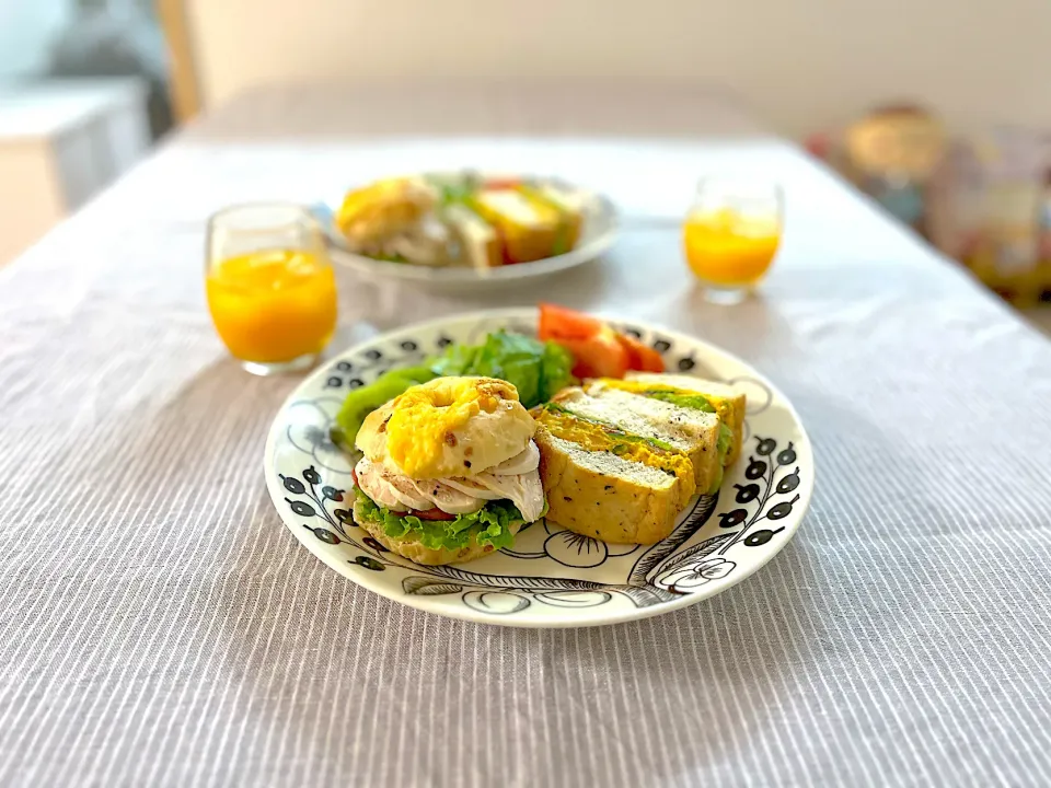 チキンサンドとかぼちゃサンド🎃|ゆかりさん