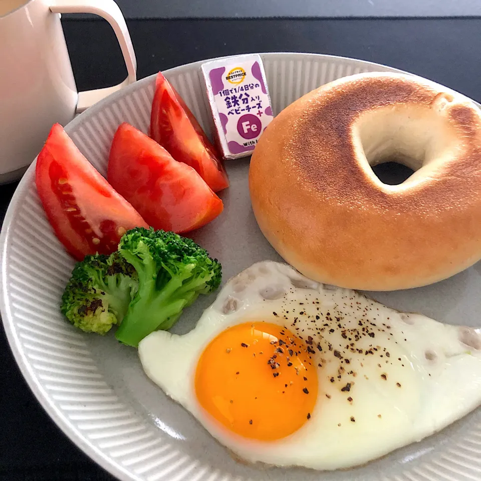 14:48 ベーグル朝ごはん🥯|へれ子さん