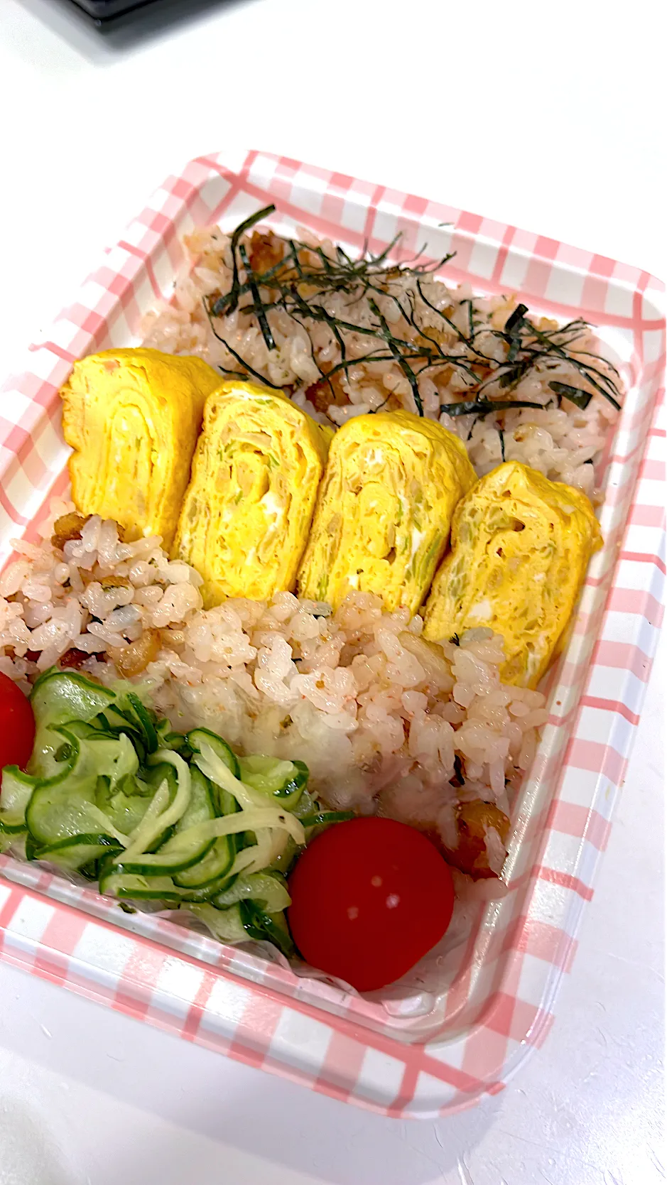 唐揚げご飯弁当🍱|mirrorさん