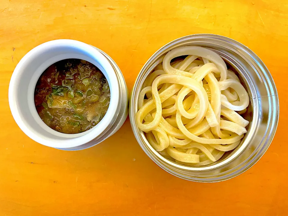 茄子と豚バラのおろしつけうどん|あしゃみさん