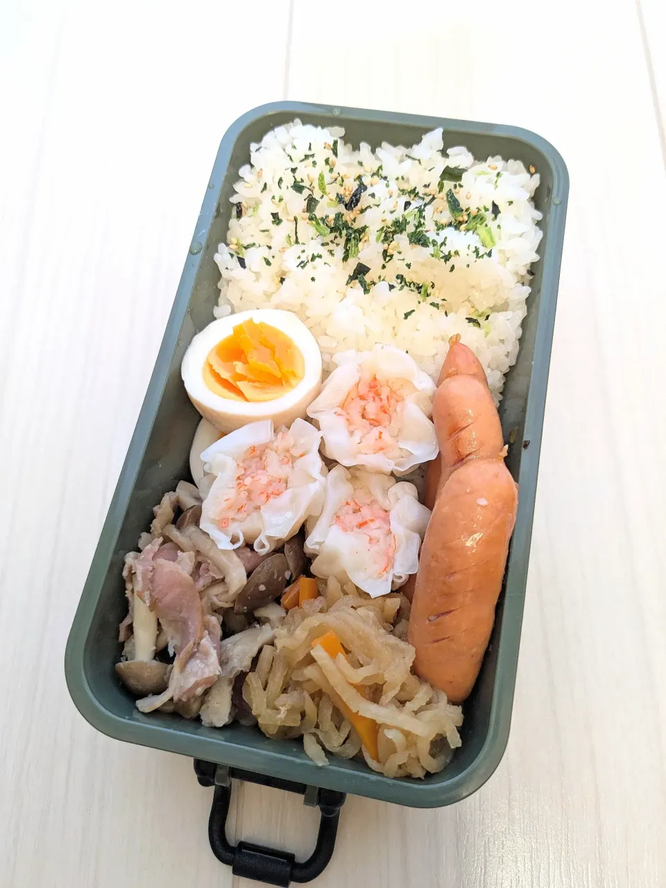 Snapdishの料理写真:シュウマイ弁当🌷|きゅーさん