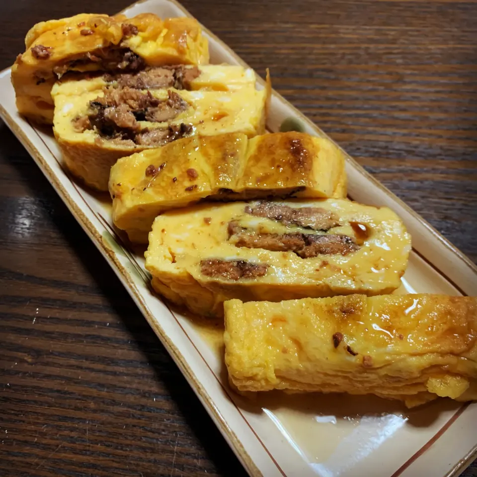 秋刀魚の蒲焼き缶詰でカバ卵焼き|きよっさんさん