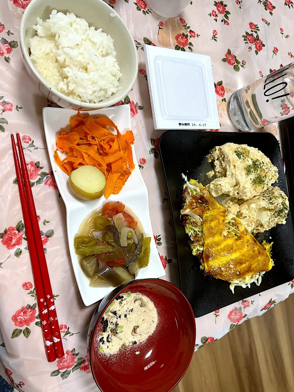 今日の晩御飯は鶏ひき肉と豆腐のレンジ蒸し、レンジオムキャベツ🥬|モモ&ハーブmama🐰🐹🐢🐠❤️さん